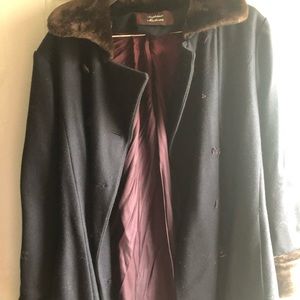 Stephanie Matthews Vintage Faux Fur trimmed Coat. Navy. 14